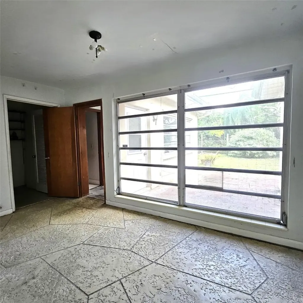 370 NW 65th Avenue Plantation FL 33317