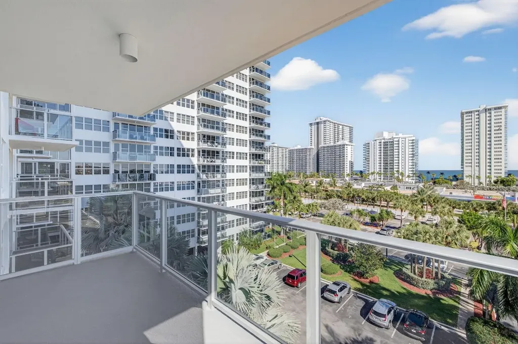 3333 NE 34th Street Fort Lauderdale FL 33308