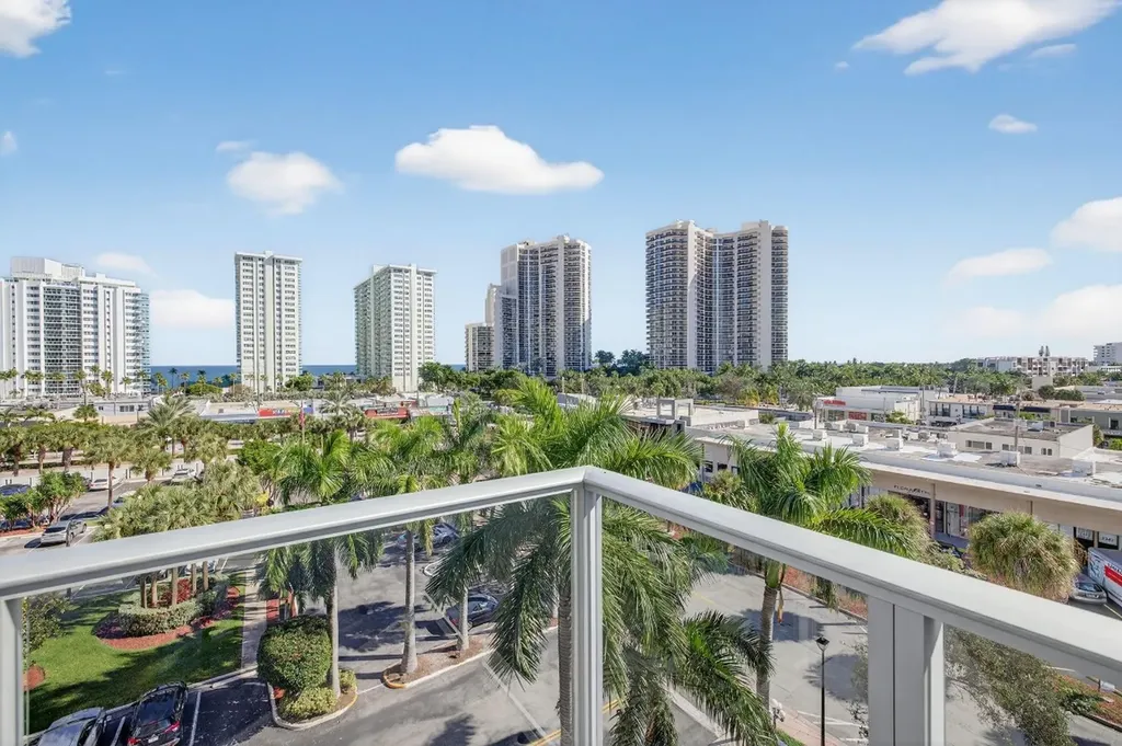 3333 NE 34th Street Fort Lauderdale FL 33308