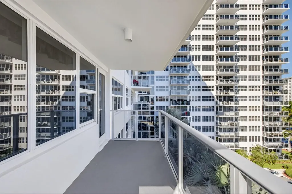 3333 NE 34th Street Fort Lauderdale FL 33308