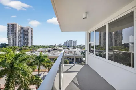 3333 NE 34th Street Fort Lauderdale FL 33308