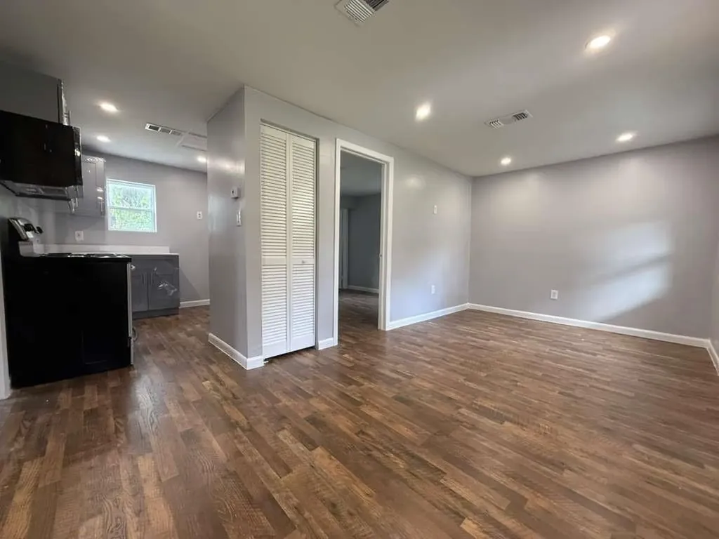 4265 SW 62nd Avenue Davie FL 33314
