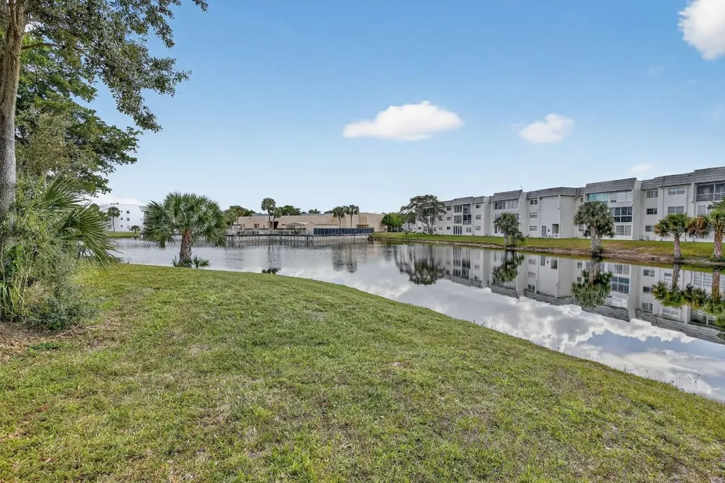 8130 Sunrise Lakes Boulevard Sunrise FL 33322