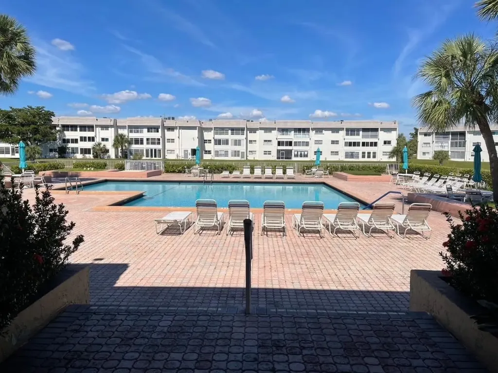 8130 Sunrise Lakes Boulevard Sunrise FL 33322