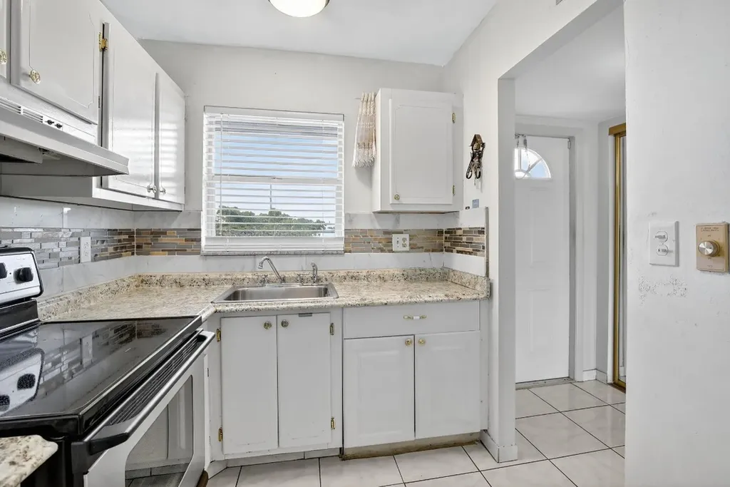 8130 Sunrise Lakes Boulevard Sunrise FL 33322
