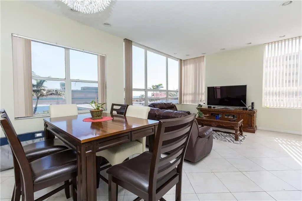 326 Harrison Street Hollywood FL 33019