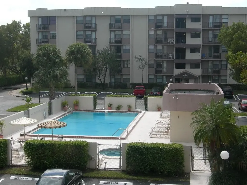 2771 Riverside Drive Coral Springs FL 33065