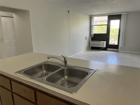 2771 Riverside Drive Coral Springs FL 33065