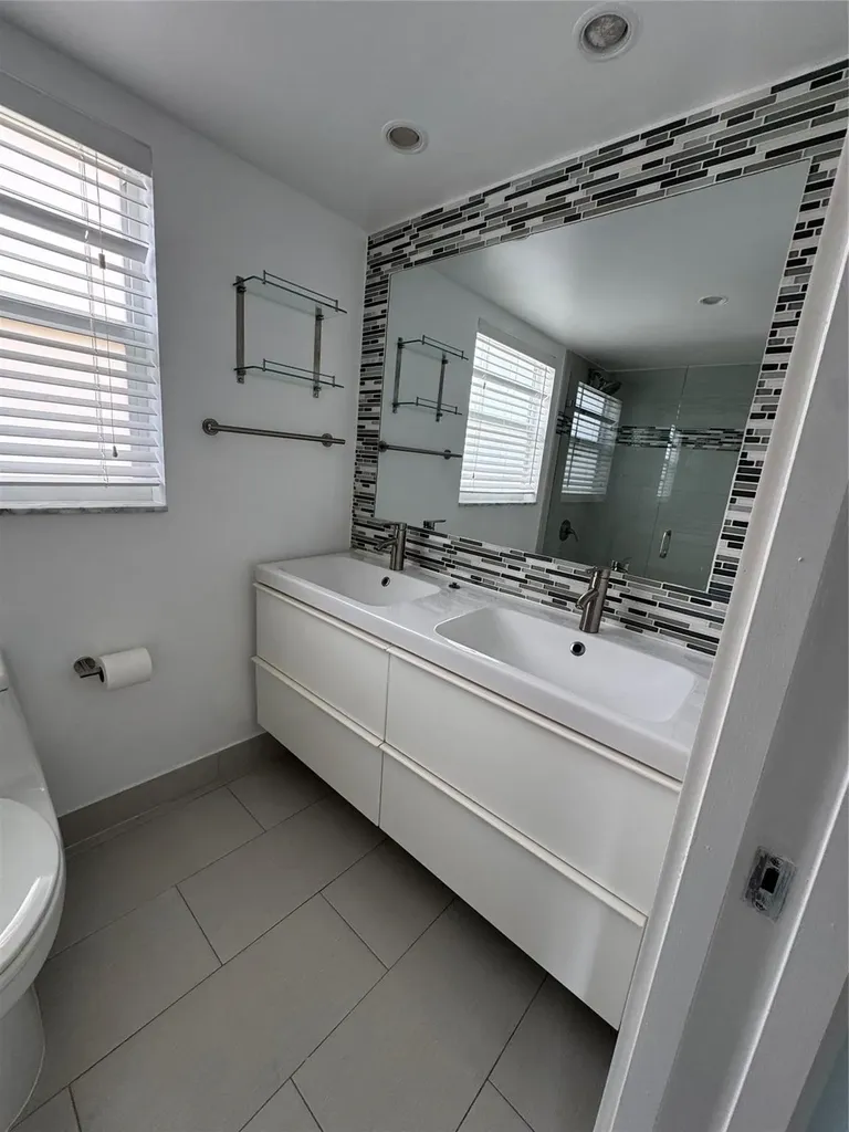 3150 N Palm Aire Pompano Beach FL 33069
