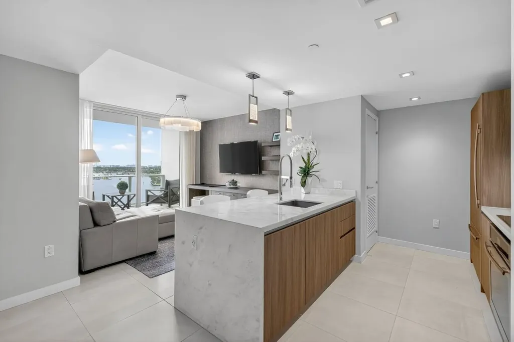 401 N Birch Road Fort Lauderdale FL 33304