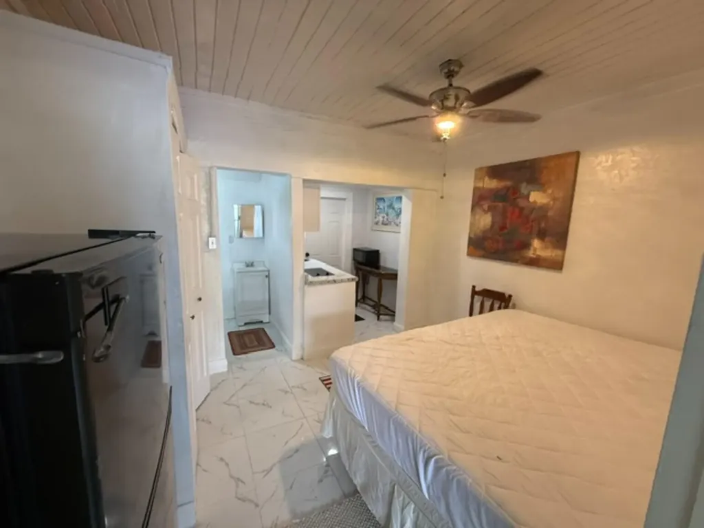 408 SW 68th Avenue Pembroke Pines FL 33023