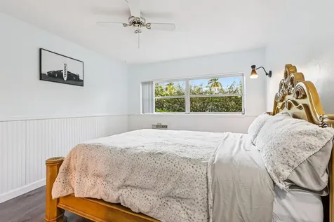 2131 NE 42nd Court Lighthouse Point FL 33064