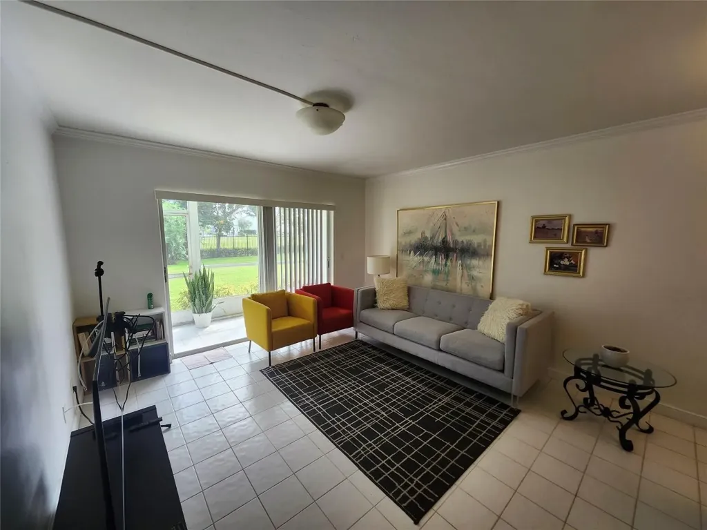 1201 Hillcrest Court Hollywood FL 33021