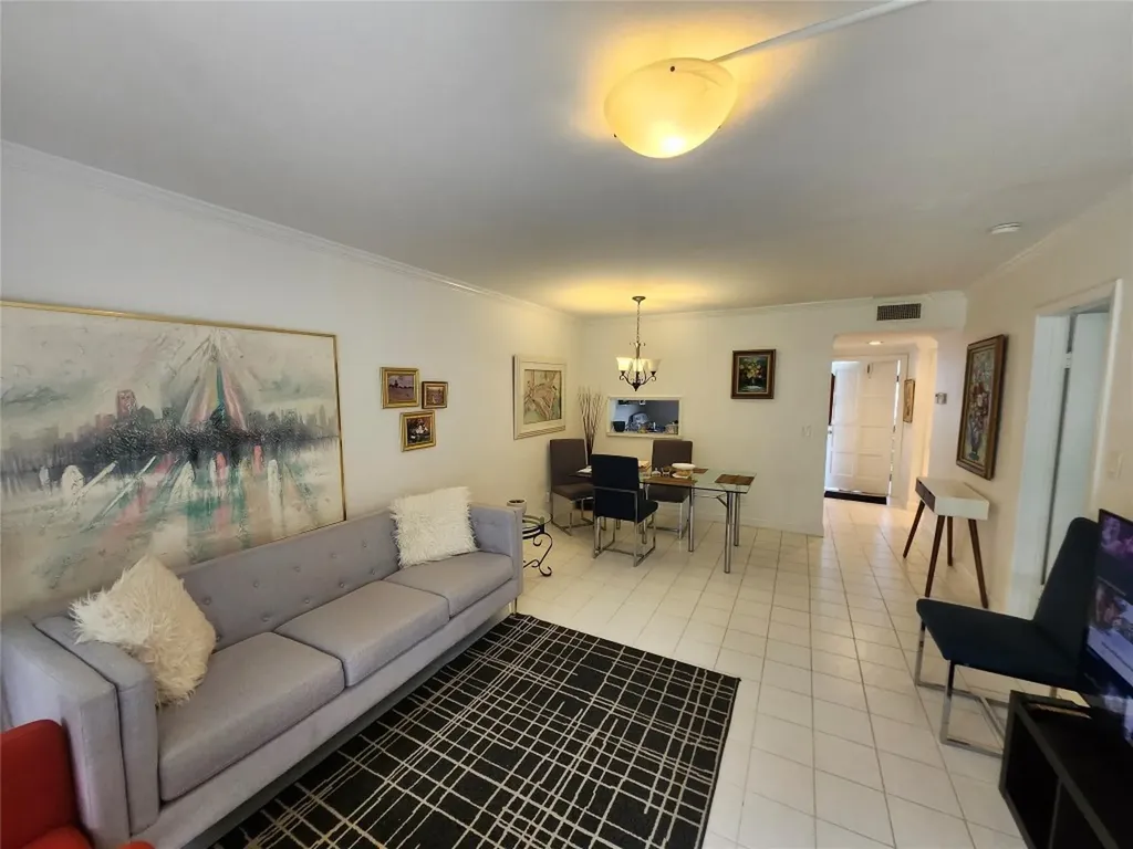 1201 Hillcrest Court Hollywood FL 33021