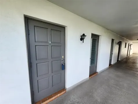 1201 Hillcrest Court Hollywood FL 33021
