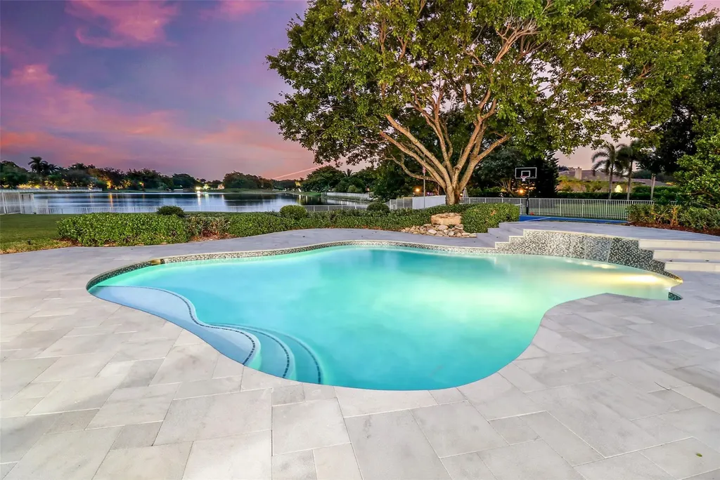10303 SW 26th Street Davie FL 33324