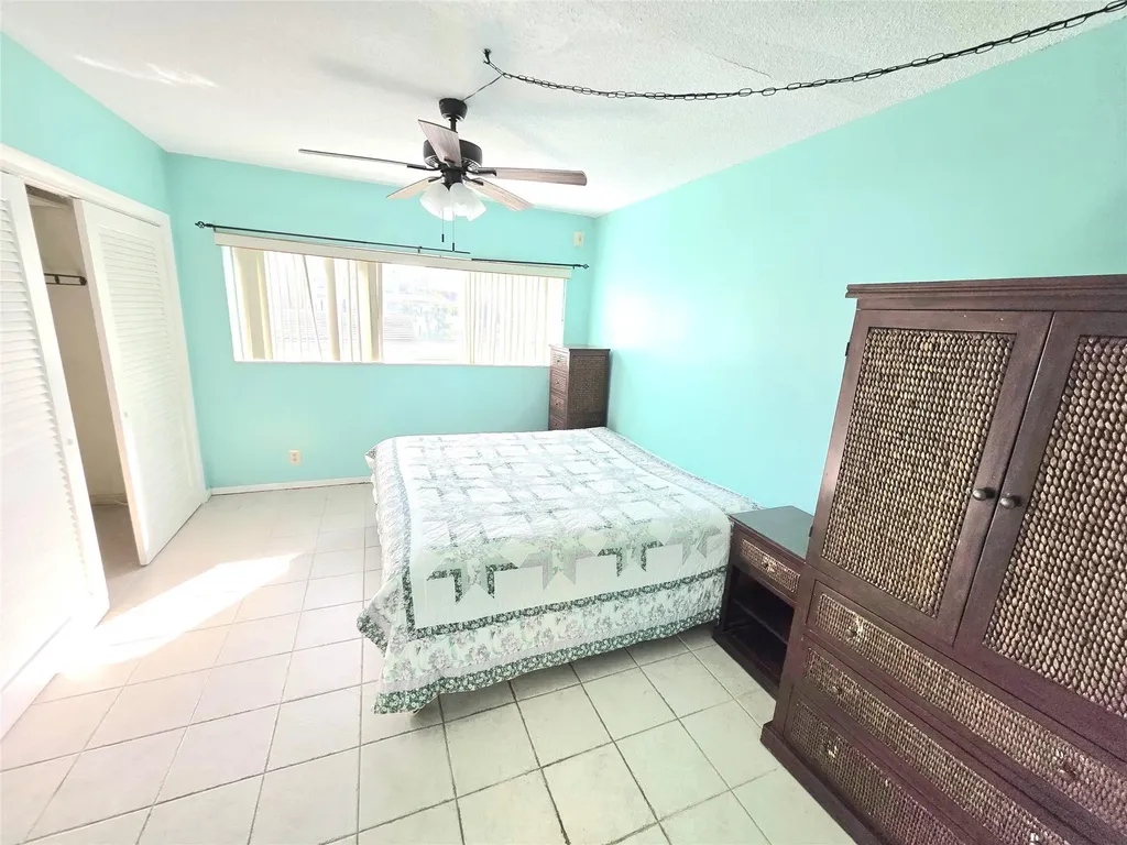 3200 NE 7th Court Pompano Beach FL 33062