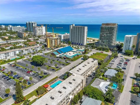 3200 NE 7th Court Pompano Beach FL 33062