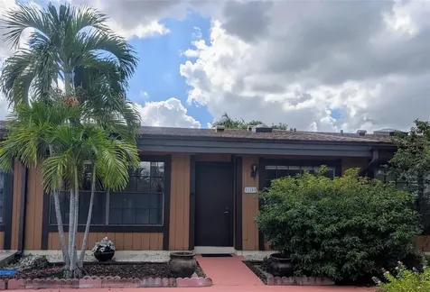 11180 Redwood Pembroke Pines FL 33026