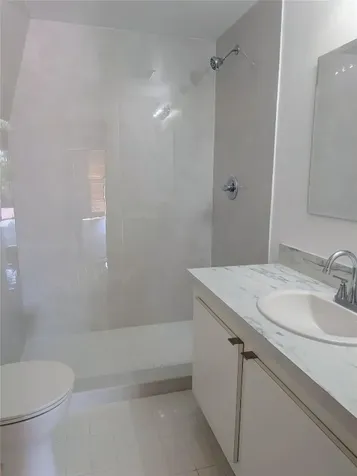 11180 Redwood Pembroke Pines FL 33026