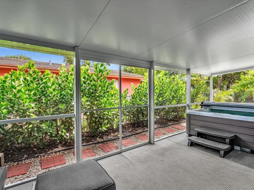3540 SW 12th Court Fort Lauderdale FL 33312