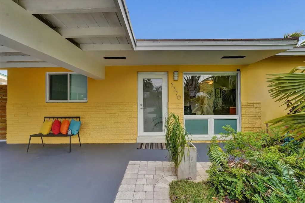 3370 NE 17th Avenue Oakland Park FL 33334