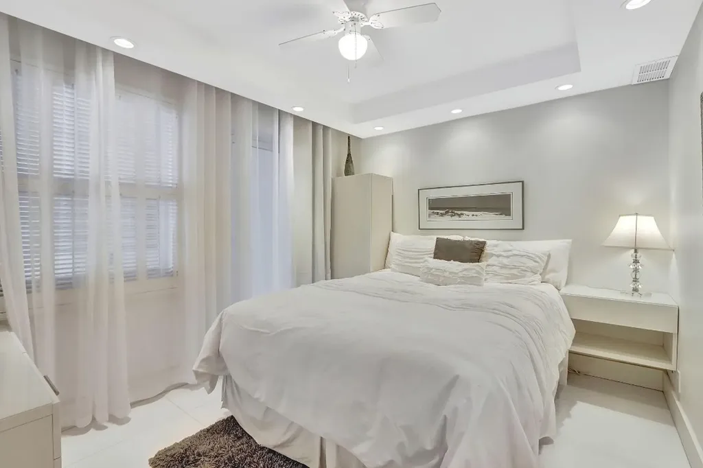 2000 S Ocean Drive Fort Lauderdale FL 33316