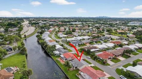 4305 NW 49th Drive Tamarac FL 33319