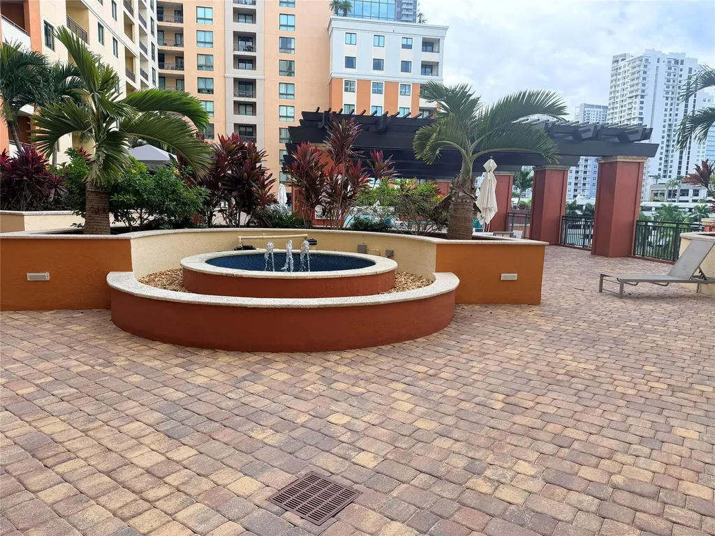 100 N Federal Highway Fort Lauderdale FL 33301
