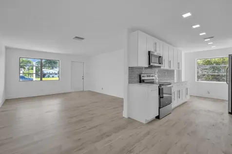 4911 NW 16th Street Lauderhill FL 33313