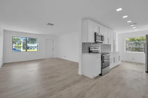 4911 NW 16th Street Lauderhill FL 33313