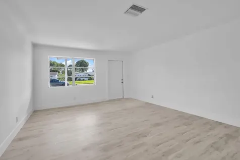 4911 NW 16th Street Lauderhill FL 33313