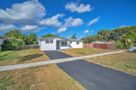 4911 NW 16th Street Lauderhill FL 33313