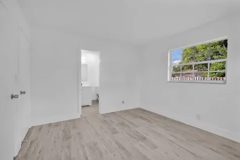 4911 NW 16th Street Lauderhill FL 33313