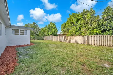 4911 NW 16th Street Lauderhill FL 33313