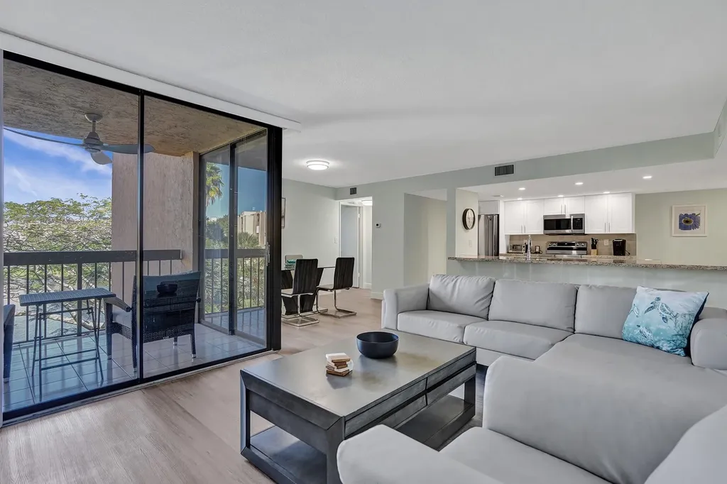 955 Dotterel Road Delray Beach FL 33444