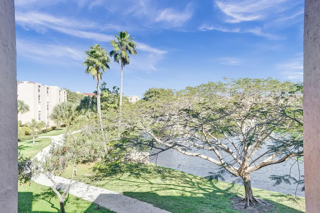955 Dotterel Road Delray Beach FL 33444