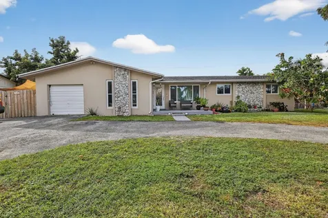 1910 SW 98th Terrace Miramar FL 33025