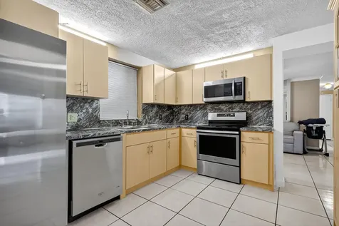 1910 SW 98th Terrace Miramar FL 33025