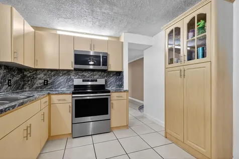 1910 SW 98th Terrace Miramar FL 33025