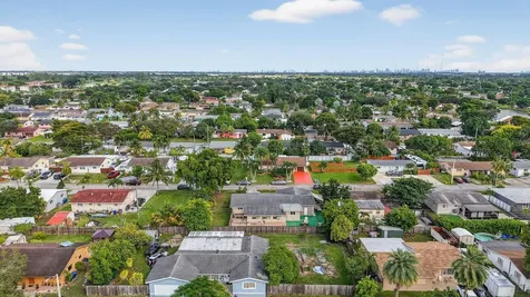 1910 SW 98th Terrace Miramar FL 33025