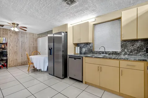 1910 SW 98th Terrace Miramar FL 33025