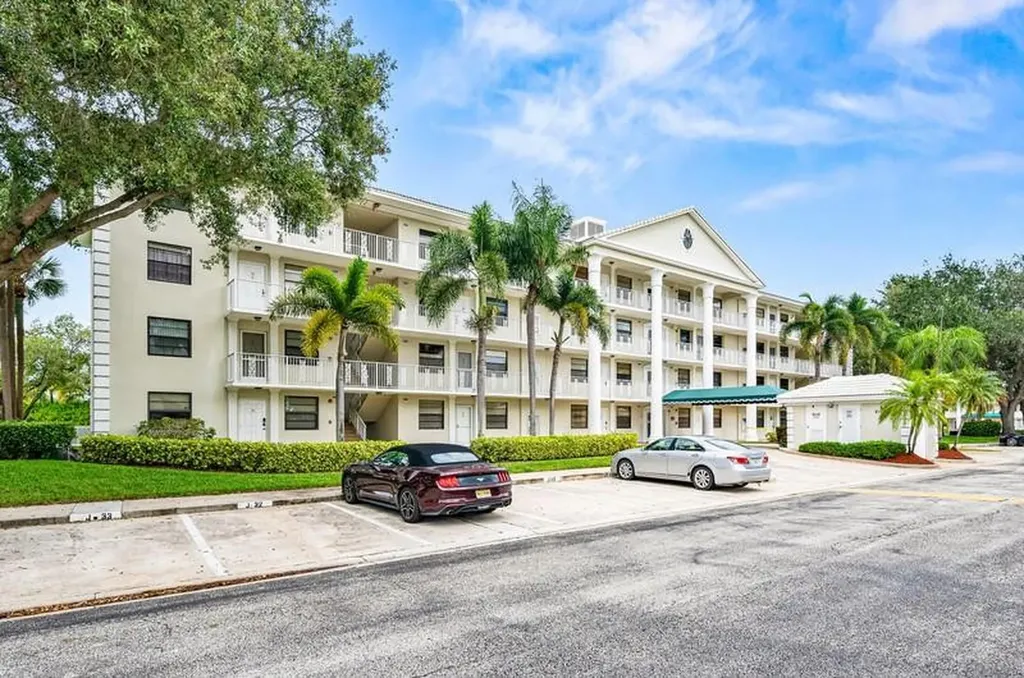 6109 Balboa Circle Boca Raton FL 33433