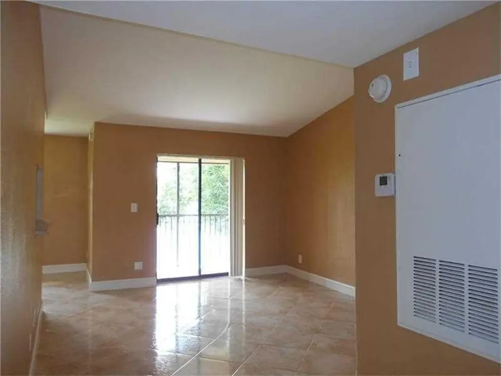 4014 NW 87th Avenue Sunrise FL 33351