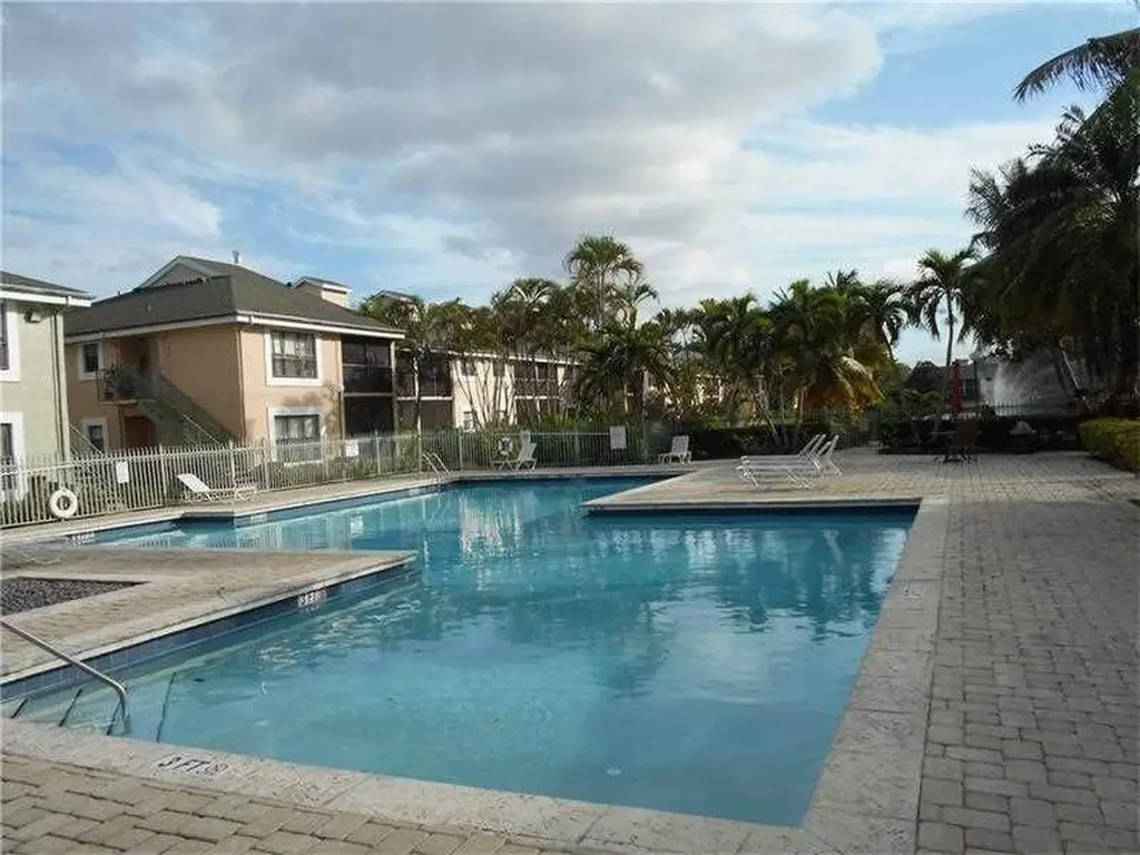 4014 NW 87th Avenue Sunrise FL 33351