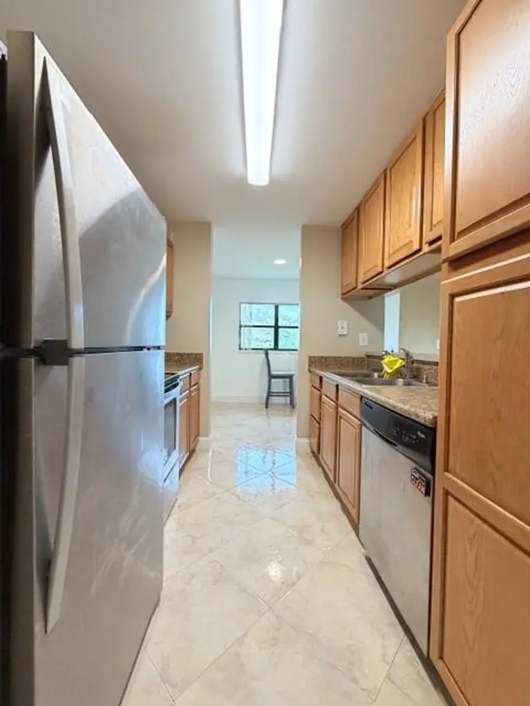4014 NW 87th Avenue Sunrise FL 33351
