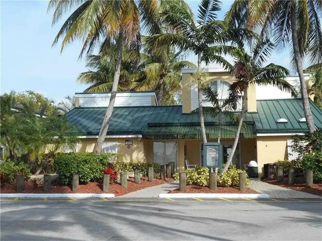 4014 NW 87th Avenue Sunrise FL 33351