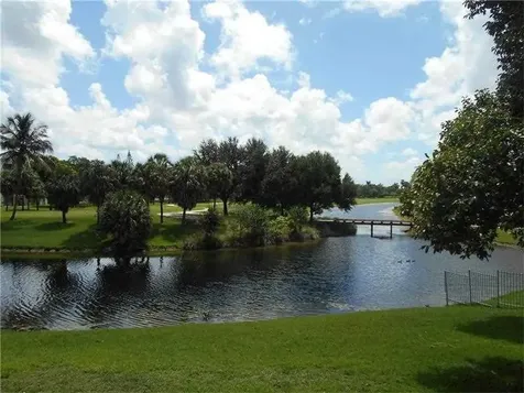 4014 NW 87th Avenue Sunrise FL 33351