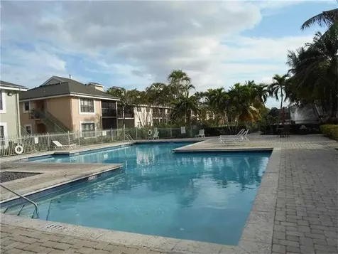 4014 NW 87th Avenue Sunrise FL 33351