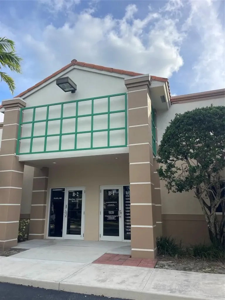 4855 W Hillsboro B-1 Coconut Creek FL 33073